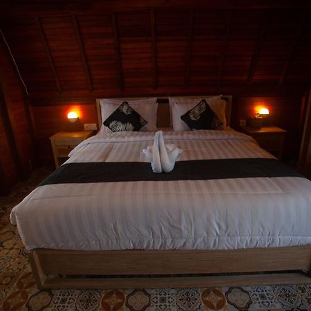 Plumeria Np Batununggul Екстериор снимка