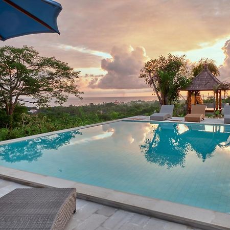 Plumeria Np Batununggul Екстериор снимка
