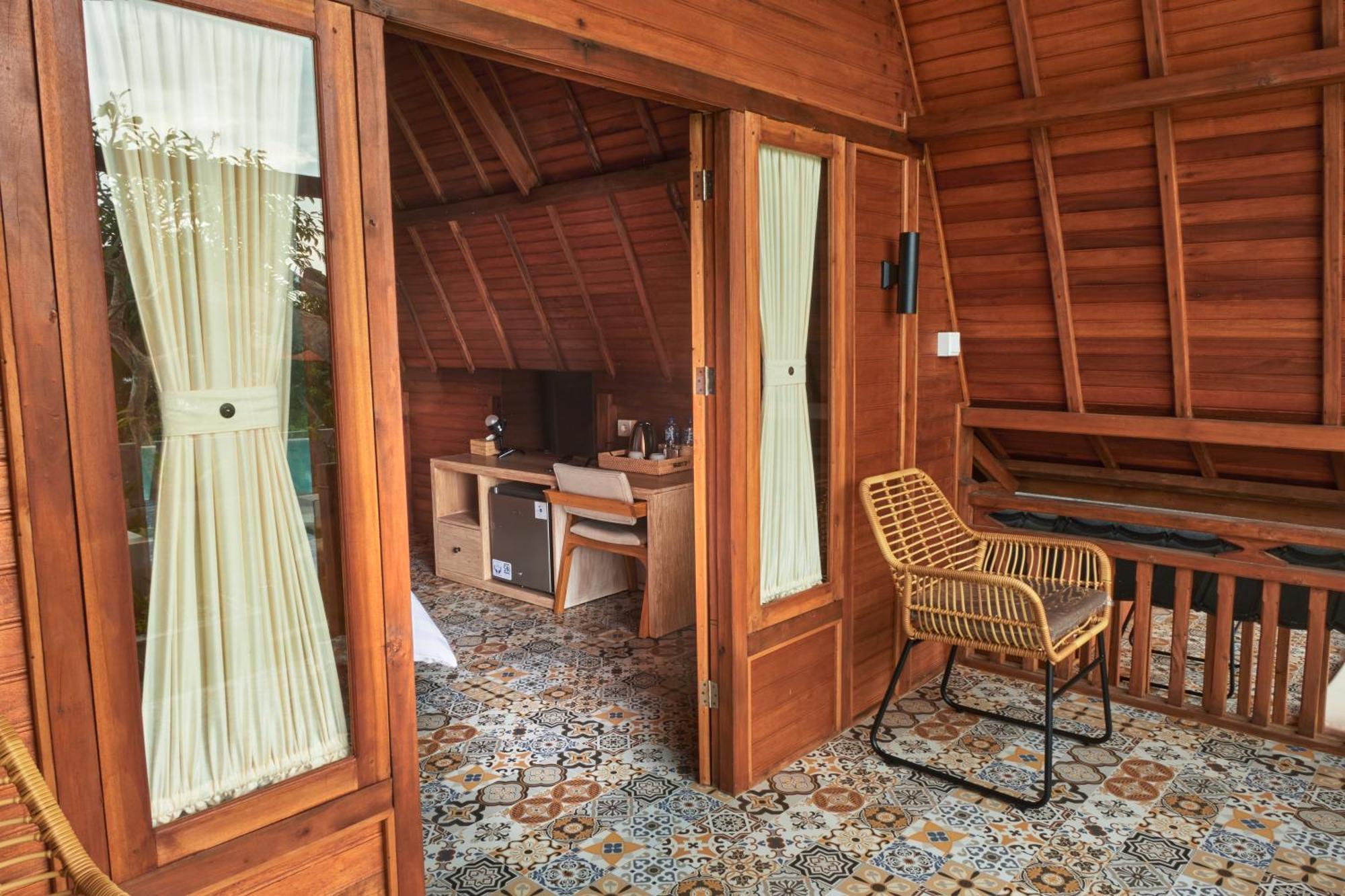 Plumeria Np Batununggul Екстериор снимка