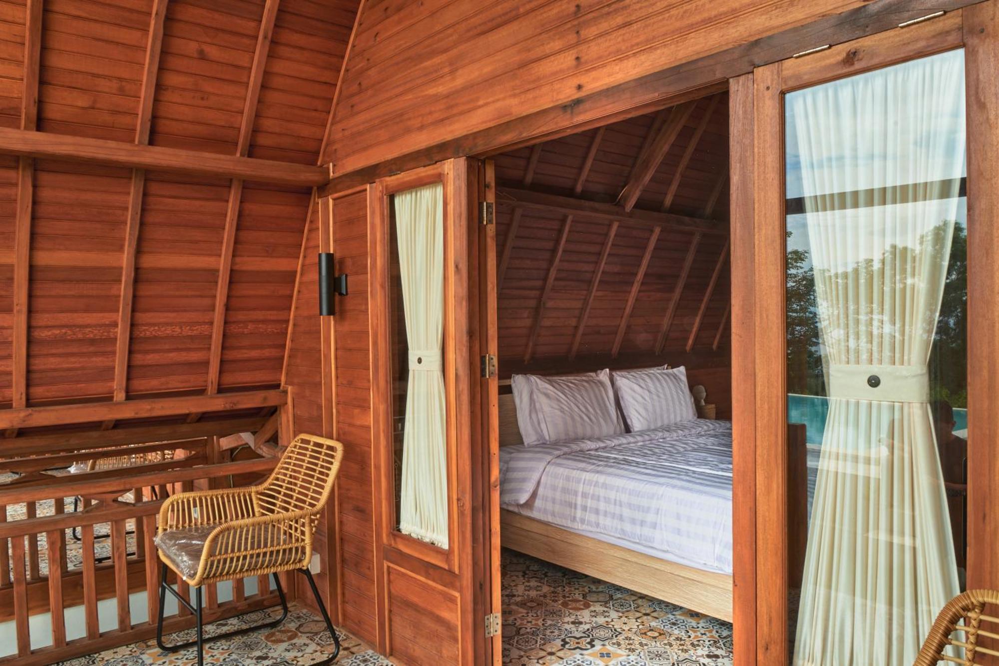 Plumeria Np Batununggul Екстериор снимка