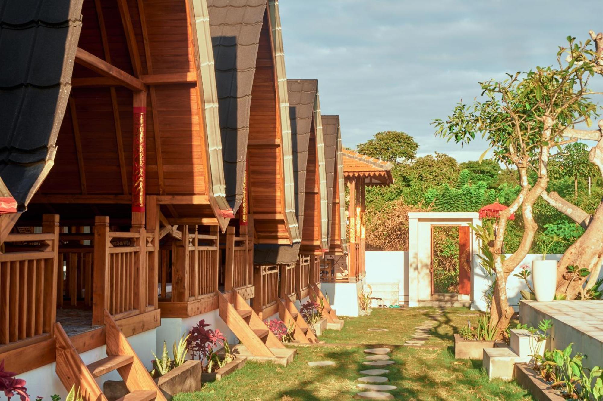 Plumeria Np Batununggul Екстериор снимка