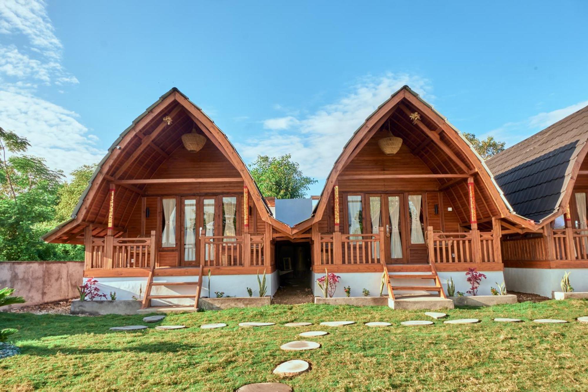Plumeria Np Batununggul Екстериор снимка